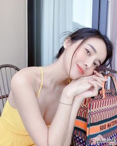 44+ Hình Ảnh Cao Thái Hà Bikini Khoe Đường Cong Nuột Nà