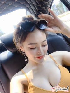 GÁI XINH KHOE VÚ TO BỰ ❤️ ẢNH NGỰC TO ĐẸP CĂNG TRÒN