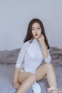 Nín Thở Xem Áo Dài Trắng Không Quần Cực Phê