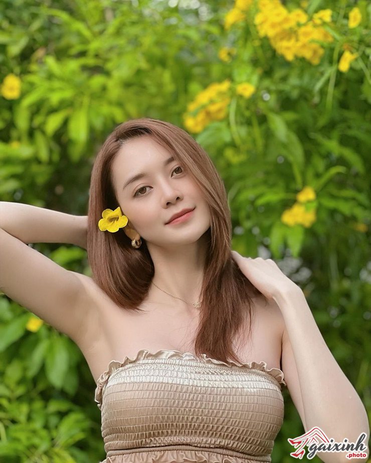 Ca Sỹ Thiều Bảo Trang Mặc Bikini Khoe Dáng Sexy Quyến Rũ