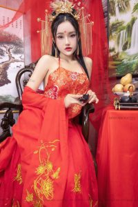 🌋Phun Trào Yếm Đỏ Sexy Từ Tú Lê Không Thể NÓNG Hơn